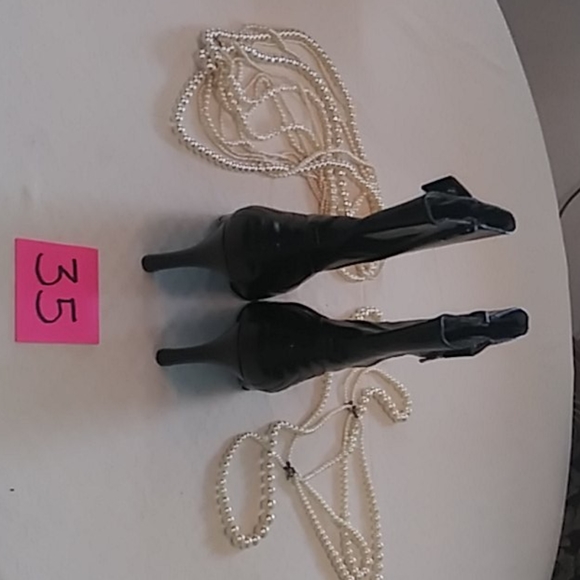 Boots - Picture 3 of 5